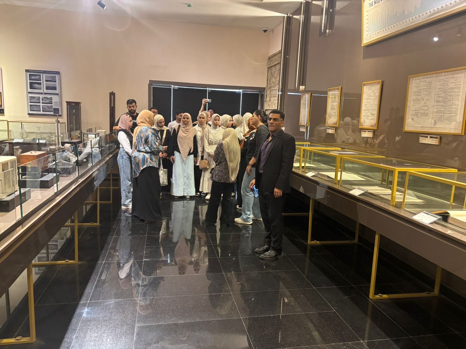 طلاب جامعة حلوان يستكشفون عالم الأرصاد الجوية وأسرار الطقس