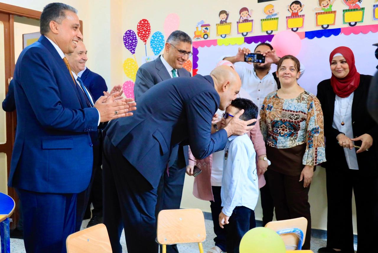 وزير التربية والتعليم يفتتح مدارس جديدة بالجيزة