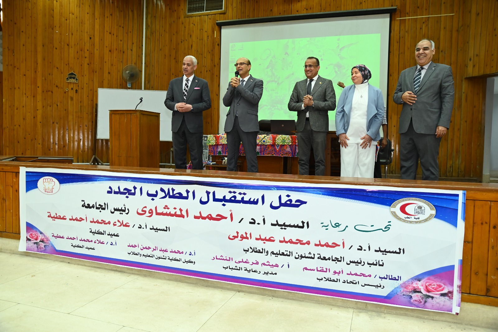 جولة ميدانية لرئيس جامعة أسيوط لتفقد كليات الجامعة