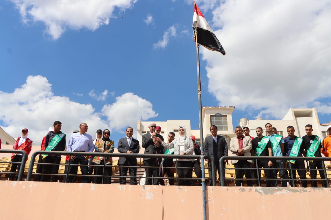 رئيس جامعة المنوفية يفتتح العام الدراسي ويهنئ طلاب كلية علوم الرياضة