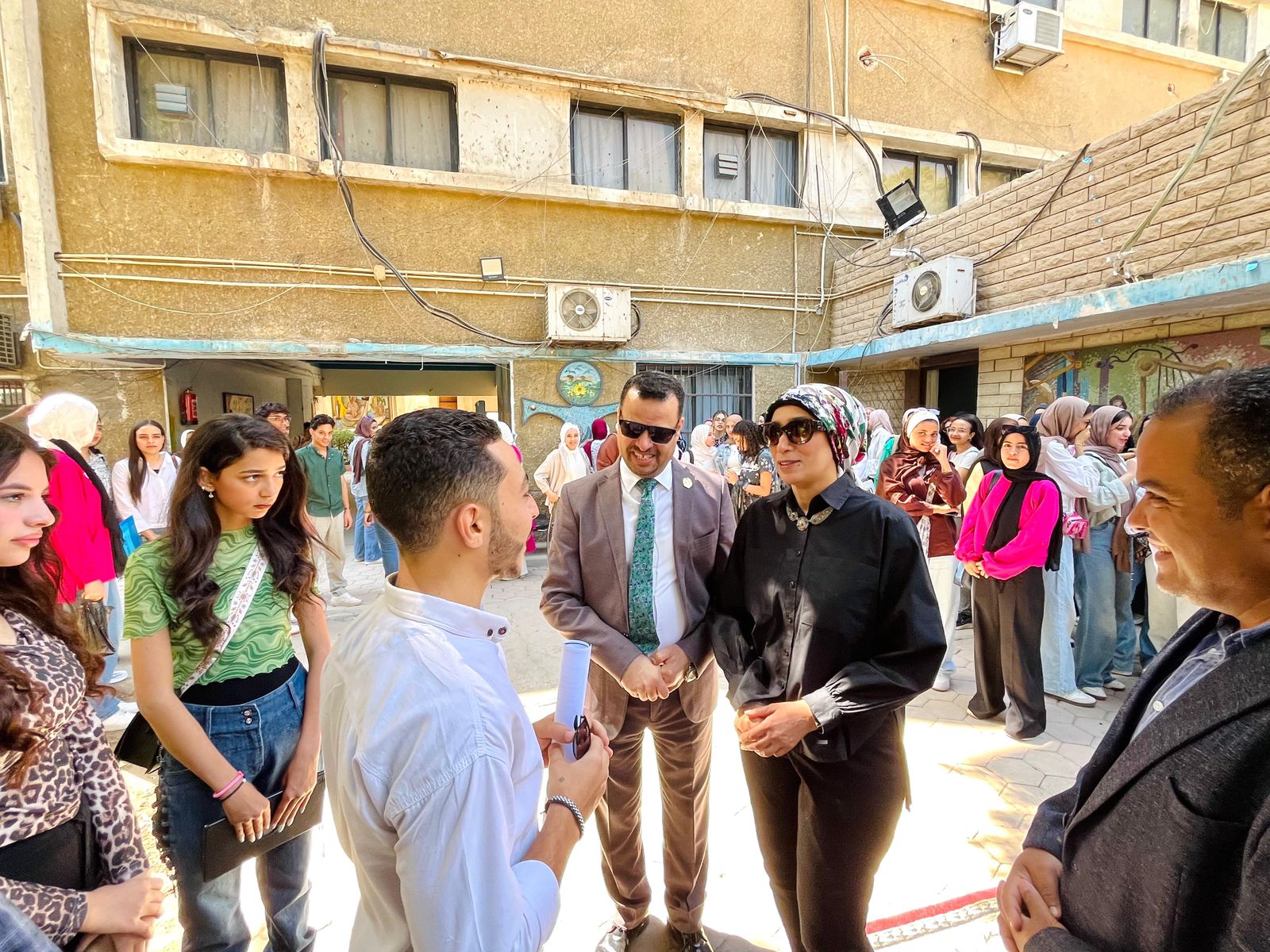 رئيس جامعة الأقصر تشهد حفل استقبال طلاب كلية الفنون الجميلة