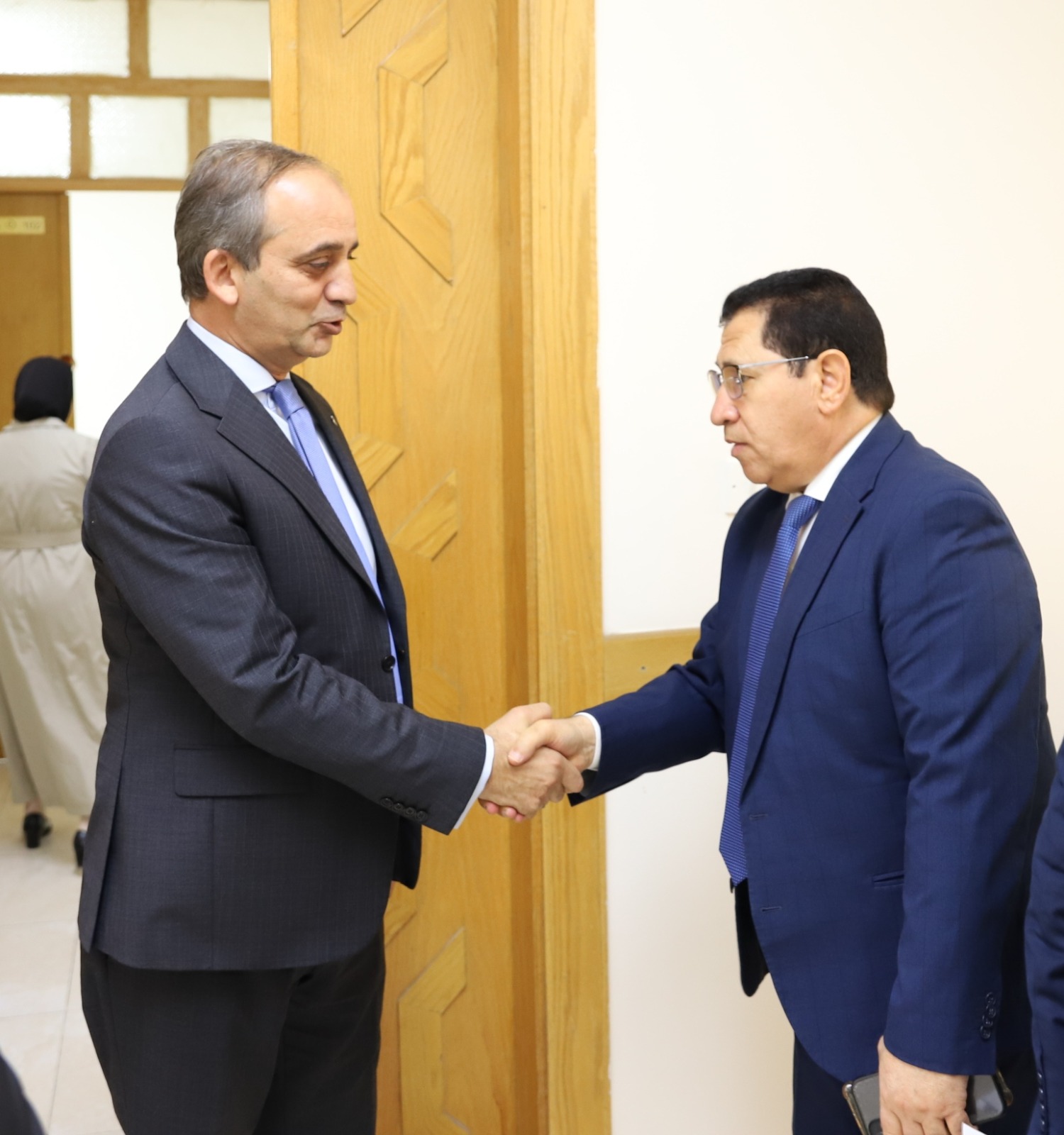 جامعة حلوان تفتح آفاقًا جديدة للتعليم الدولي بالأردن