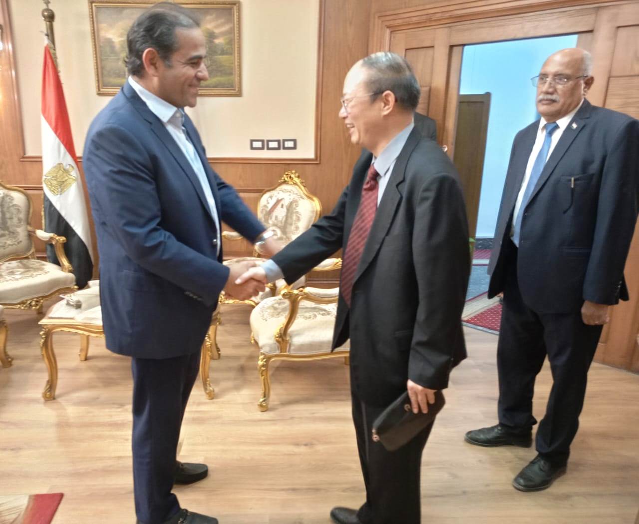 رئيس جامعة بورسعيد يستقبل المستشار التعليمى الصينى بسفارة الصين بالقاهرة