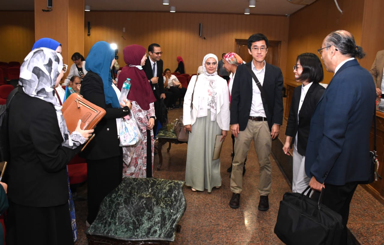 جامعة عين شمس تستكشف مستقبل التعليم بالذكاء الاصطناعي