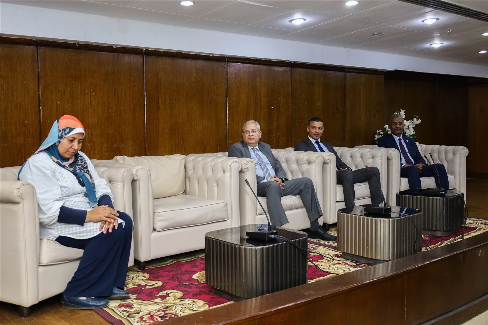 جامعة حلوان تطلق مبادرة أنا أيضًا مسؤول لتنمية وعي الطلاب