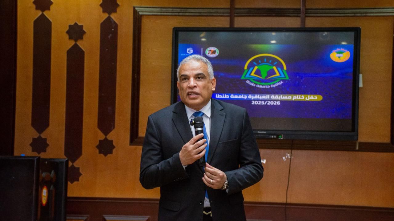 الدكتور محمد حسين، رئيس جامعة طنطا