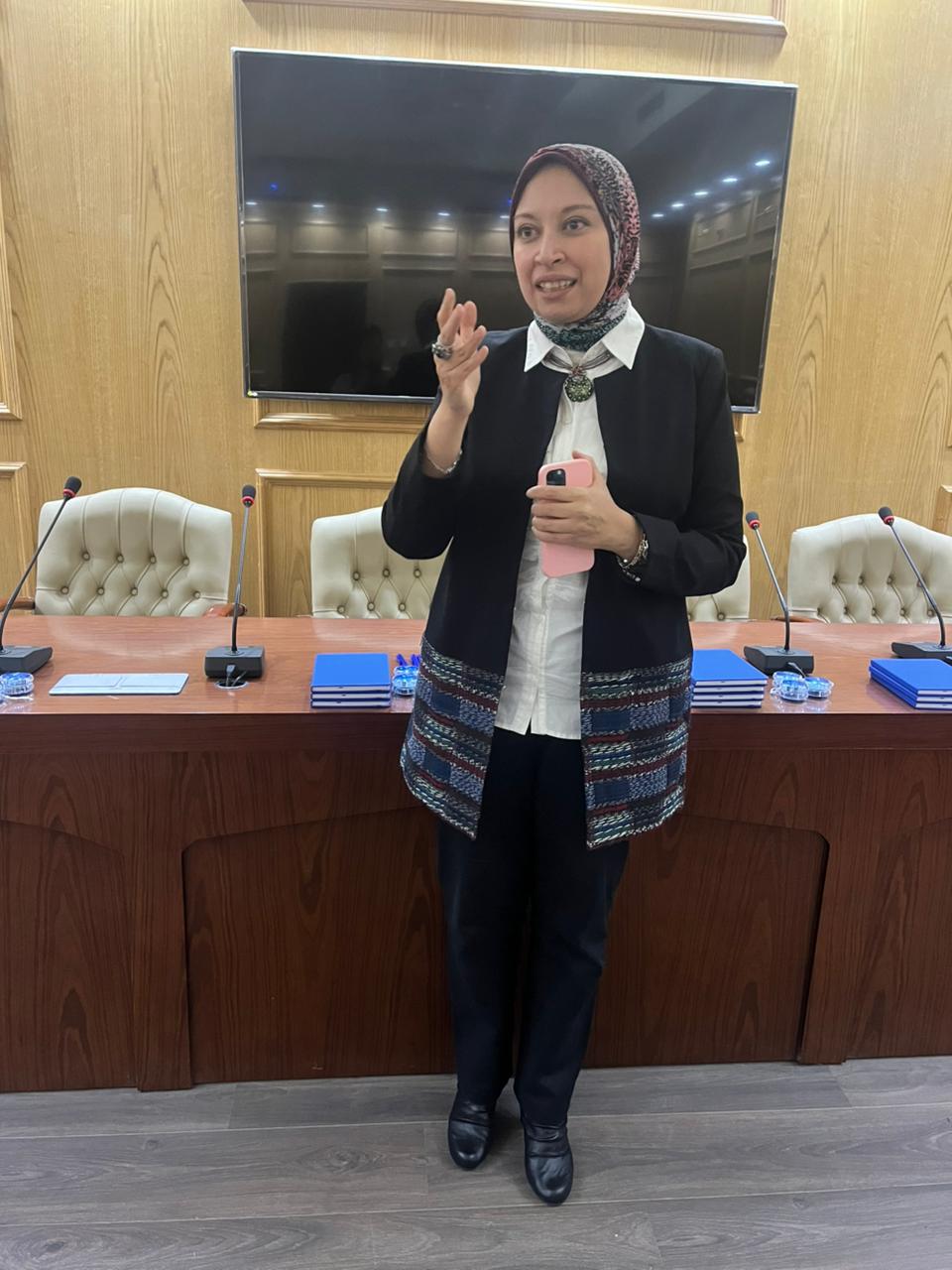 جامعة عين شمس تطور البحث العلمي بالفيديو