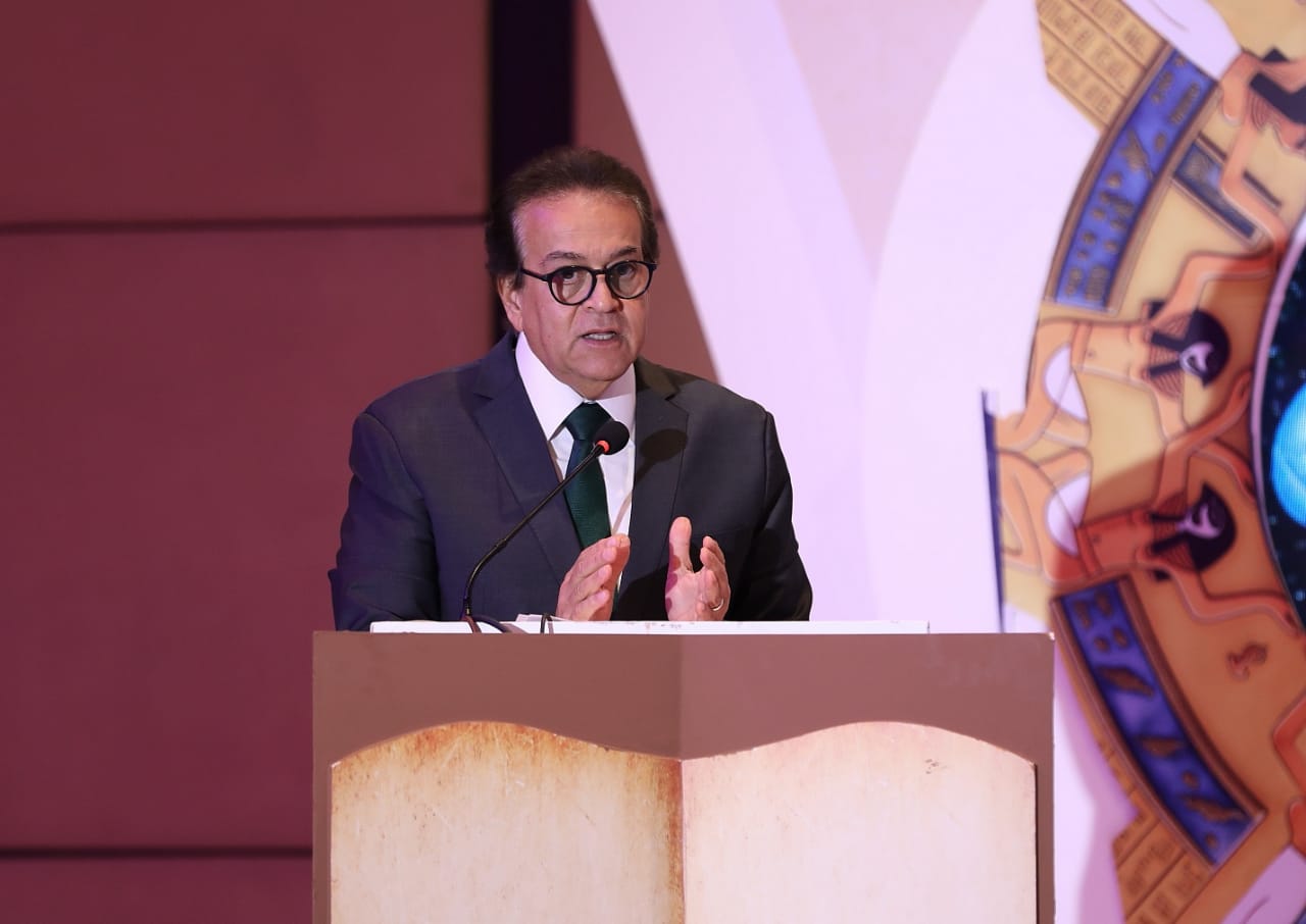 د. خالد عبدالغفار نائب رئيس مجلس الوزراء ووزير الصحة والسكان