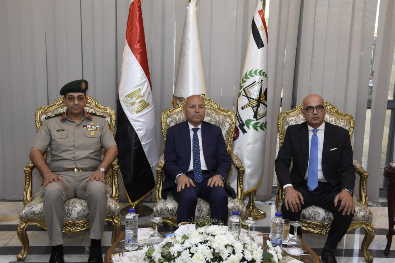 احتفالية بمناسبة ذكرى انتصارات أكتوبر بالتعاون بين جامعة عين شمس وقوات الدفاع الشعبي والعسكري بالقوات المسلحة