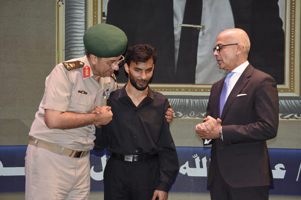 احتفالية بمناسبة ذكرى انتصارات أكتوبر بالتعاون بين جامعة عين شمس وقوات الدفاع الشعبي والعسكري بالقوات المسلحة