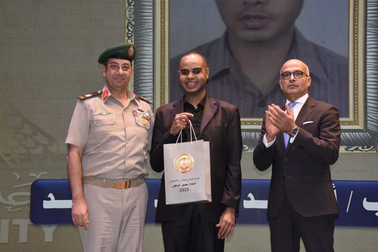 احتفالية بمناسبة ذكرى انتصارات أكتوبر بالتعاون بين جامعة عين شمس وقوات الدفاع الشعبي والعسكري بالقوات المسلحة