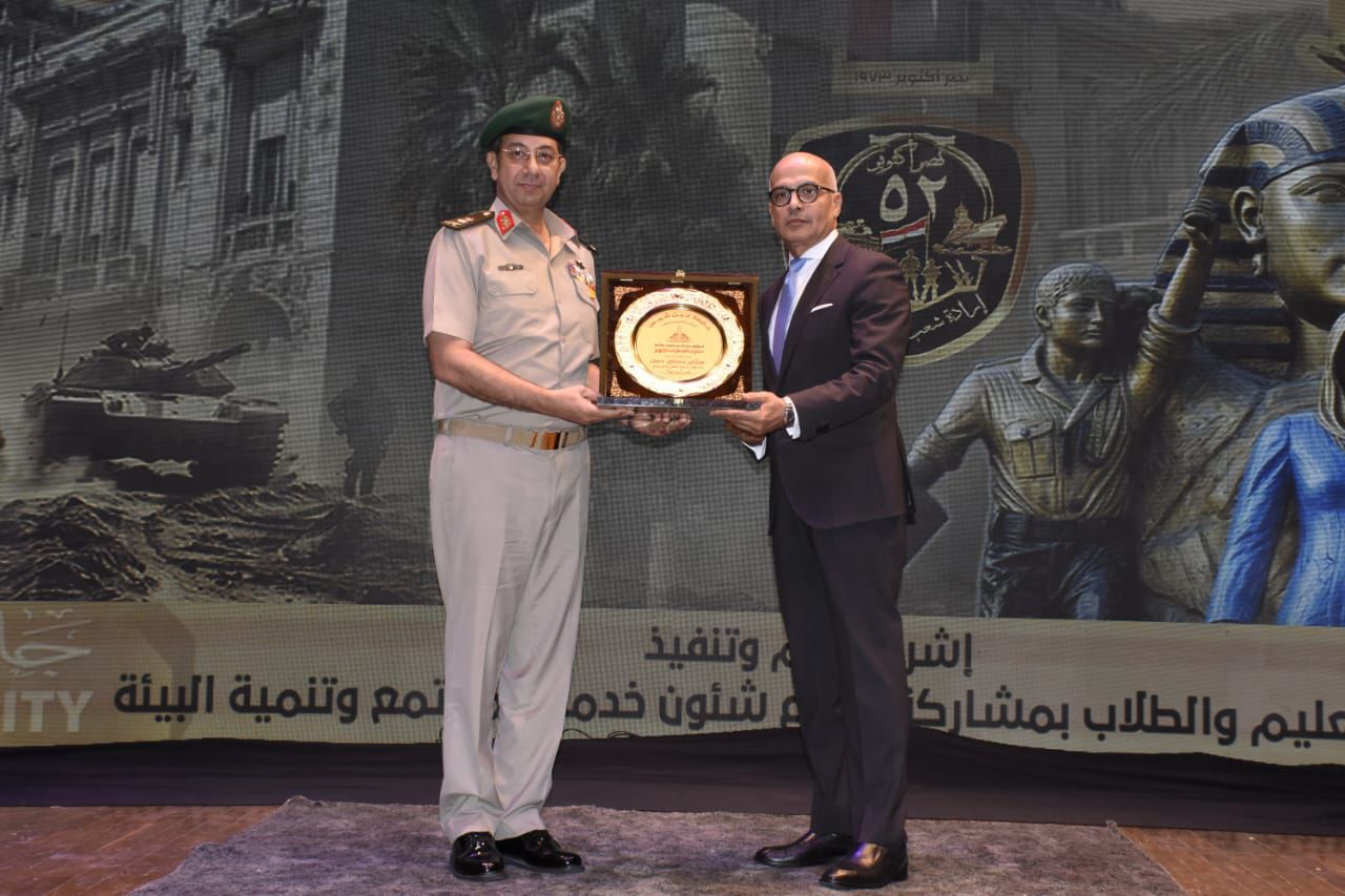 احتفالية بمناسبة ذكرى انتصارات أكتوبر بالتعاون بين جامعة عين شمس وقوات الدفاع الشعبي والعسكري بالقوات المسلحة