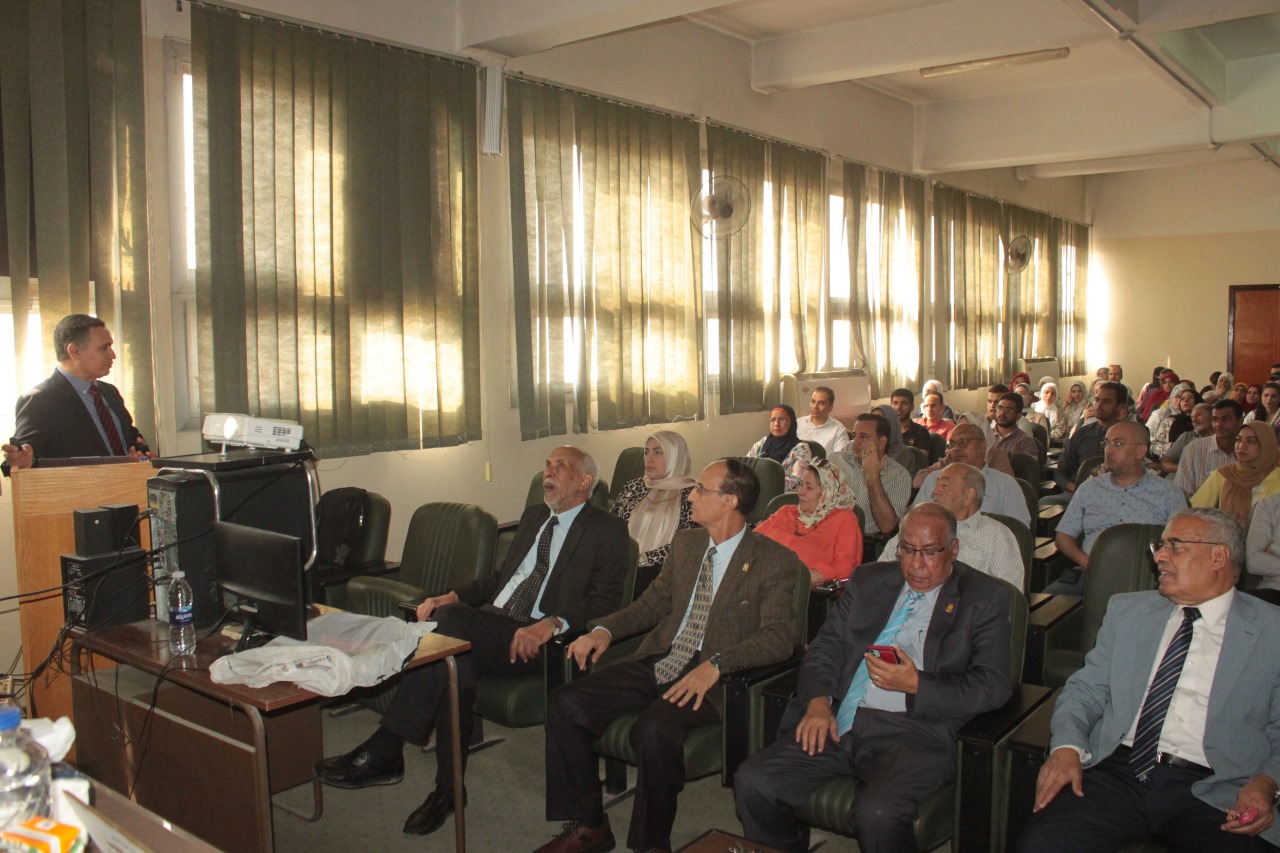  جامعة أسيوط تطلق ورشة الإدارة الكيميائية المتكاملة لتعزيز السلامة والاستدامة البيئية