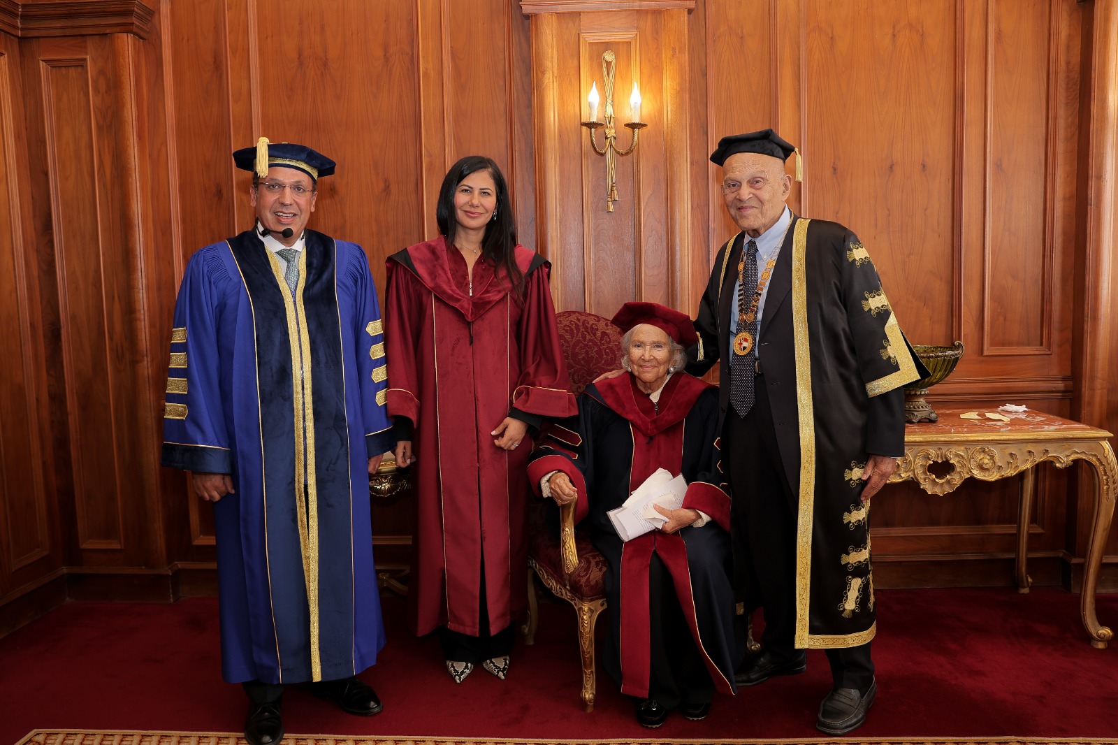 الجامعة البريطانية في مصر تمنح الدكتوراه الفخرية للسيدة يسرية لوزه ساويرس