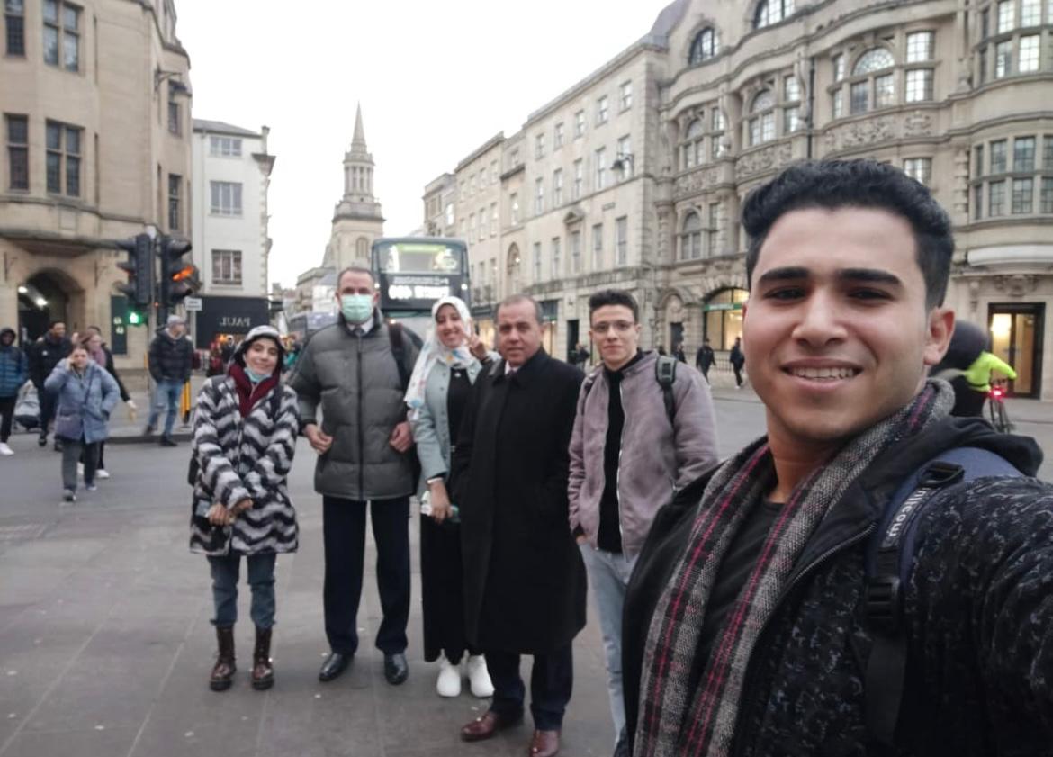 وزير التعليم العالي يحتفل بفوز جامعة حلوان بجائزة دولية عالمية