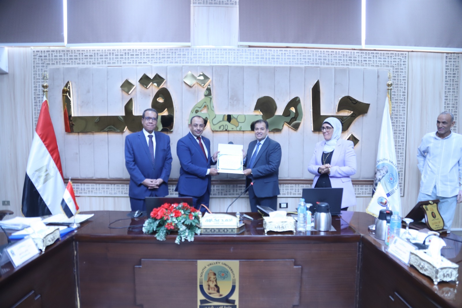 جامعة قنا تتوج كلية الصيدلة بالمركز الأول في مسابقة أفضل كلية لعام 2025