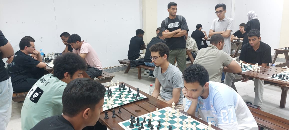 جامعة حلوان تنظم بطولة الشطرنج الكلاسيك وتكرم الفائزين