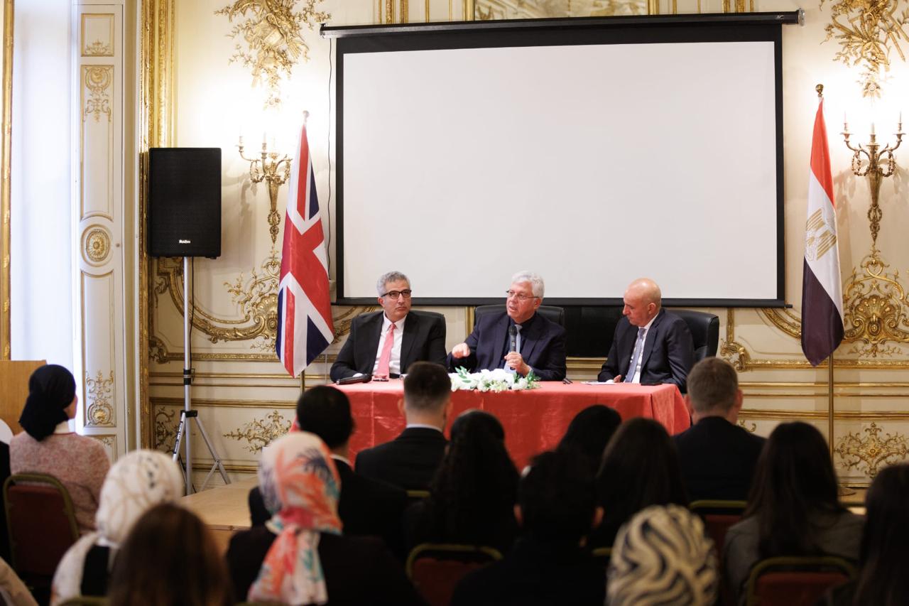 وزير التعليم العالي يقود تعاونًا عالميًا لتطوير التعليم بمؤتمر Going Global 2025 بلندن