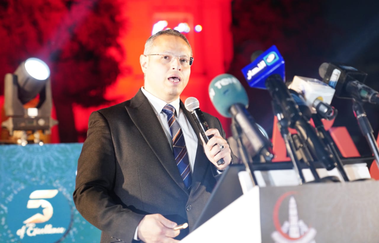 وزير التعليم العالي يحتفل بخمس سنوات من التميز في مركز مصري للأبحاث الطبية بجامعة عين شمس