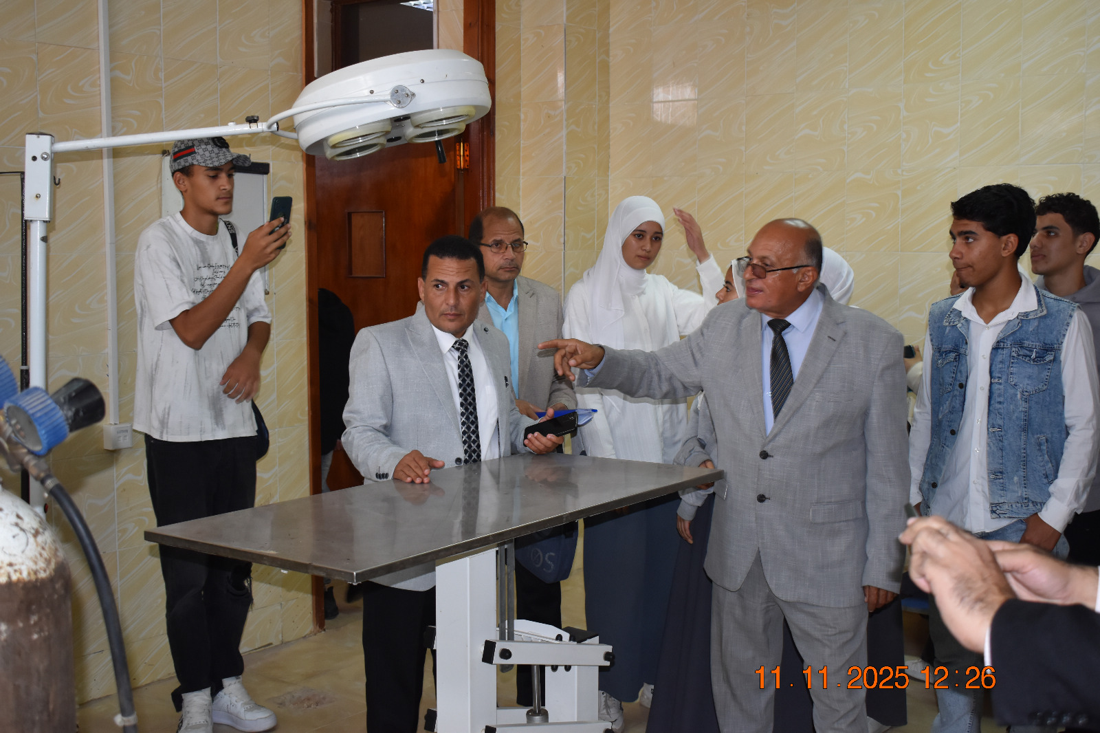 طلاب مدرسة الزيتون يكتشفون أسرار الطب البيطري في جامعة مدينة السادات