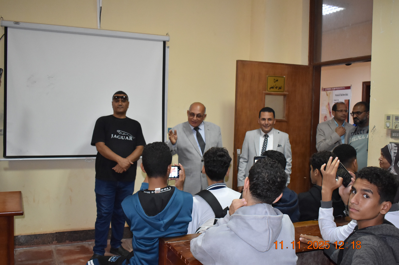 طلاب مدرسة الزيتون يكتشفون أسرار الطب البيطري في جامعة مدينة السادات