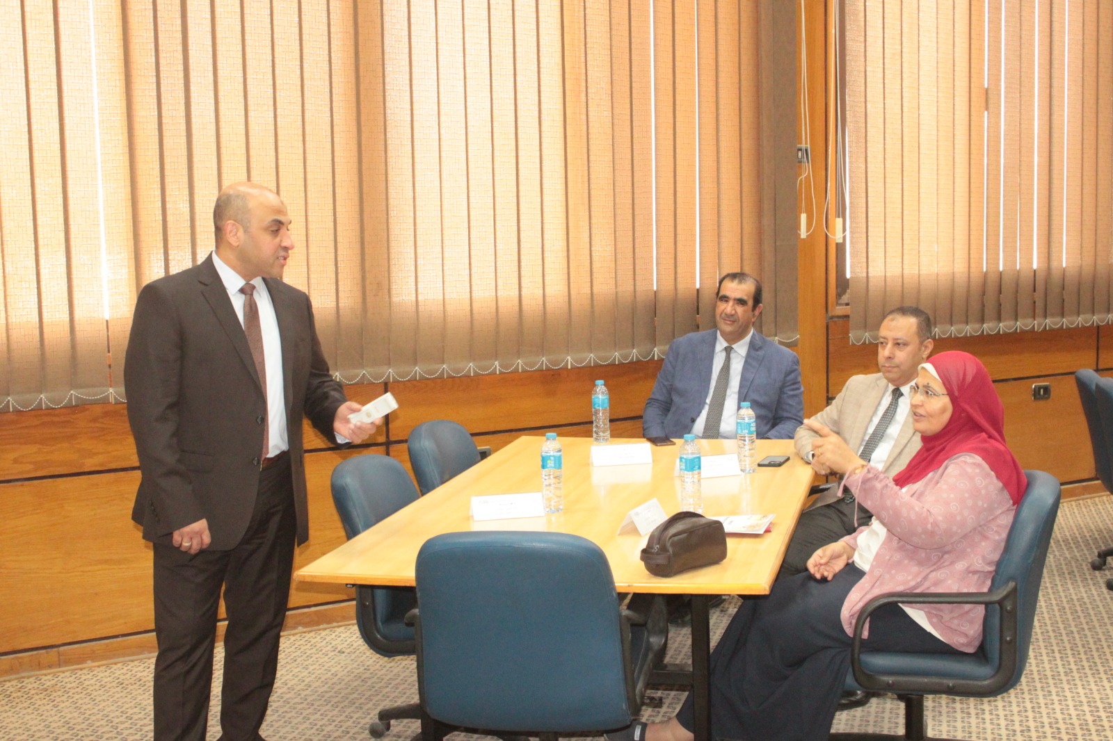 جامعة أسيوط تطلق فعاليات البرنامج التدريبي لتأهيل المتقدمين لمنصب عميد كلية