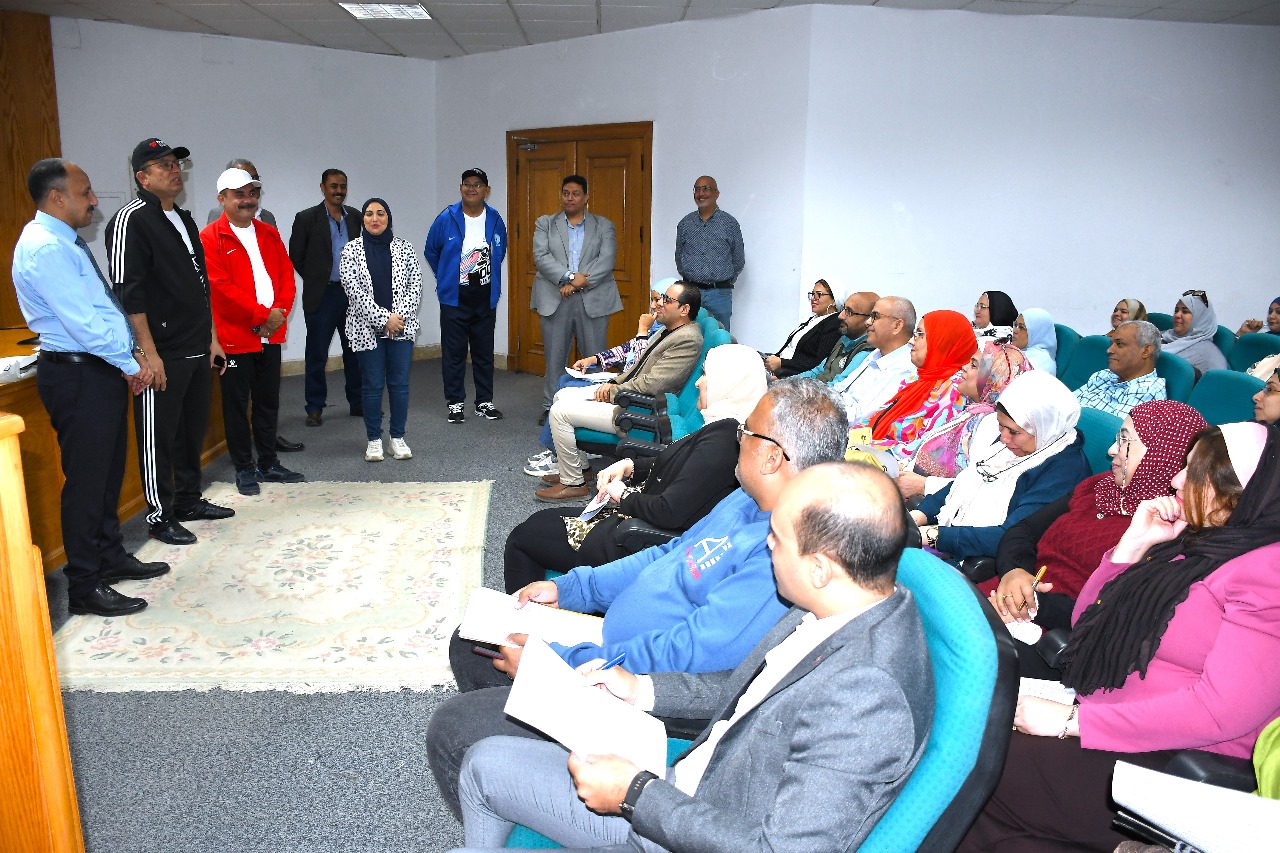 جامعة حلوان تُطلق ندوة تدريبية متقدمة حول التخطيط ووضع برامج العمل