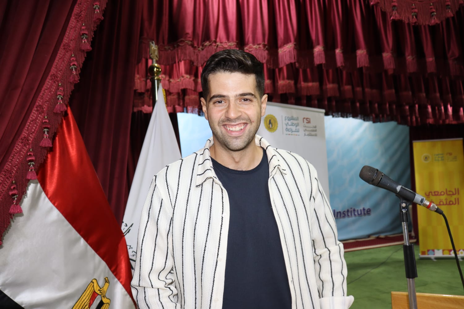 معهد إعداد القادة يستضيف طارق الإبياري في فعاليات الدائرة المستديرة