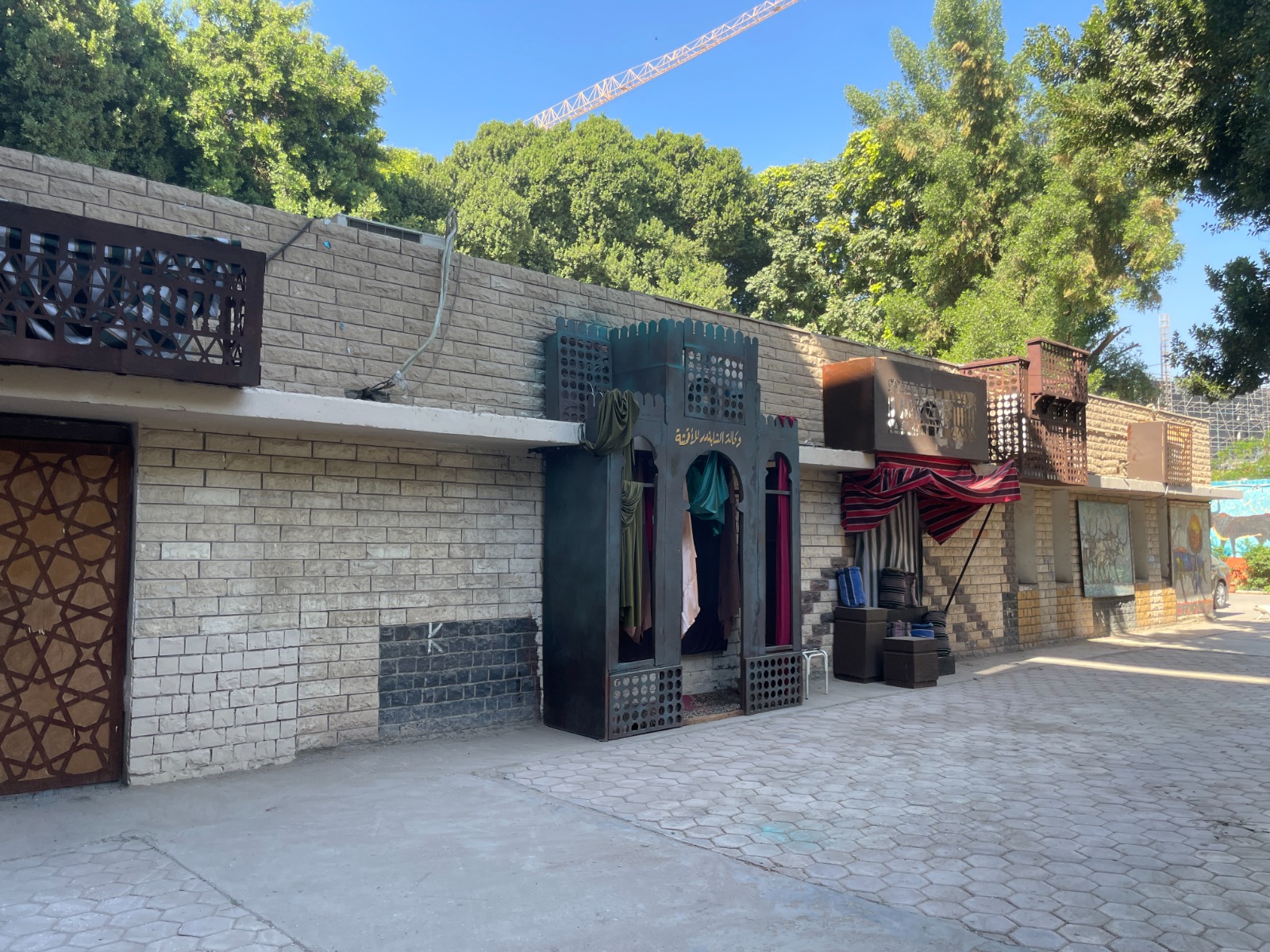 جامعة الأقصر تكشف عن نموذج سينمائي مبتكر بكلية الفنون الجميلة