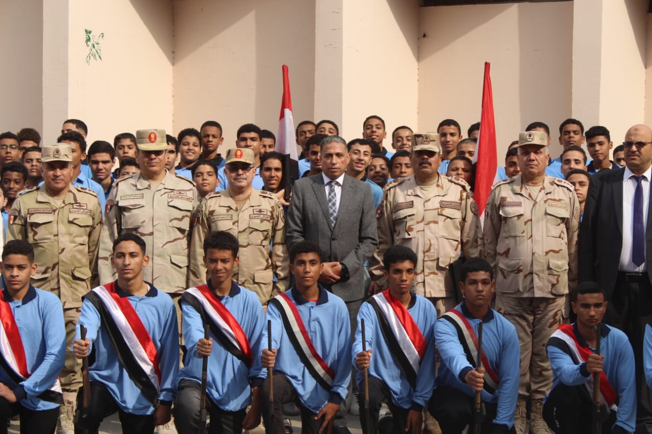 تعليم الجيزة يعزز التأسيس العسكري بالمدارس الفنية والانضباط الطلابي