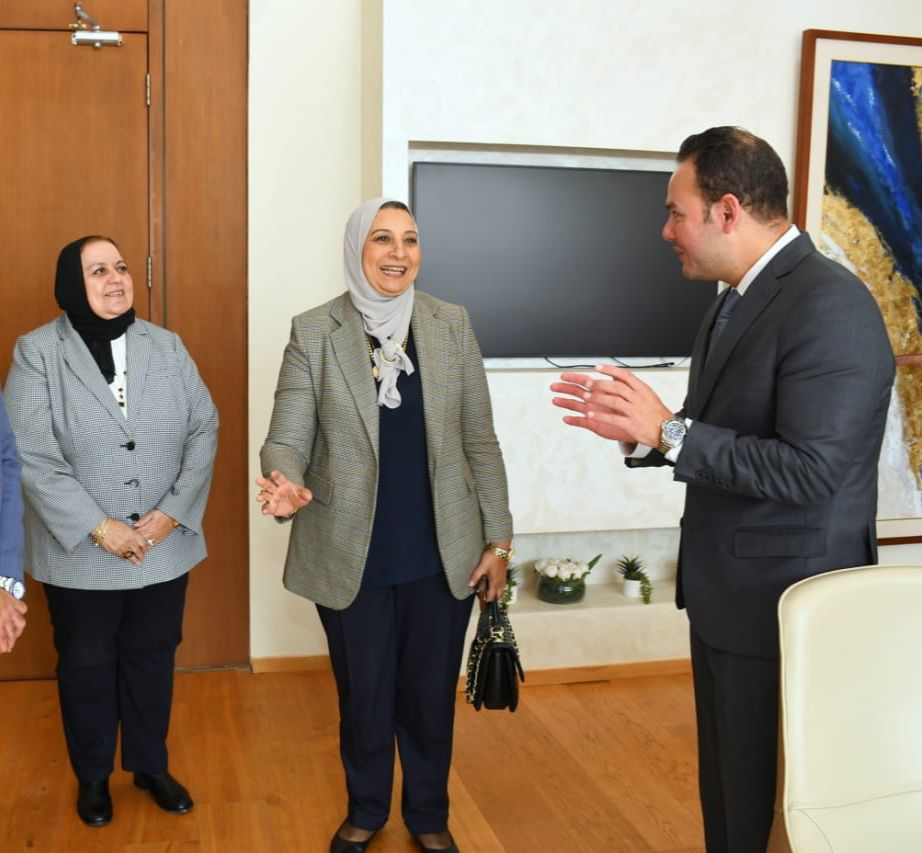 جامعة عين شمس تقود شراكة استراتيجية مع مركز المعلومات ودعم اتخاذ القرار