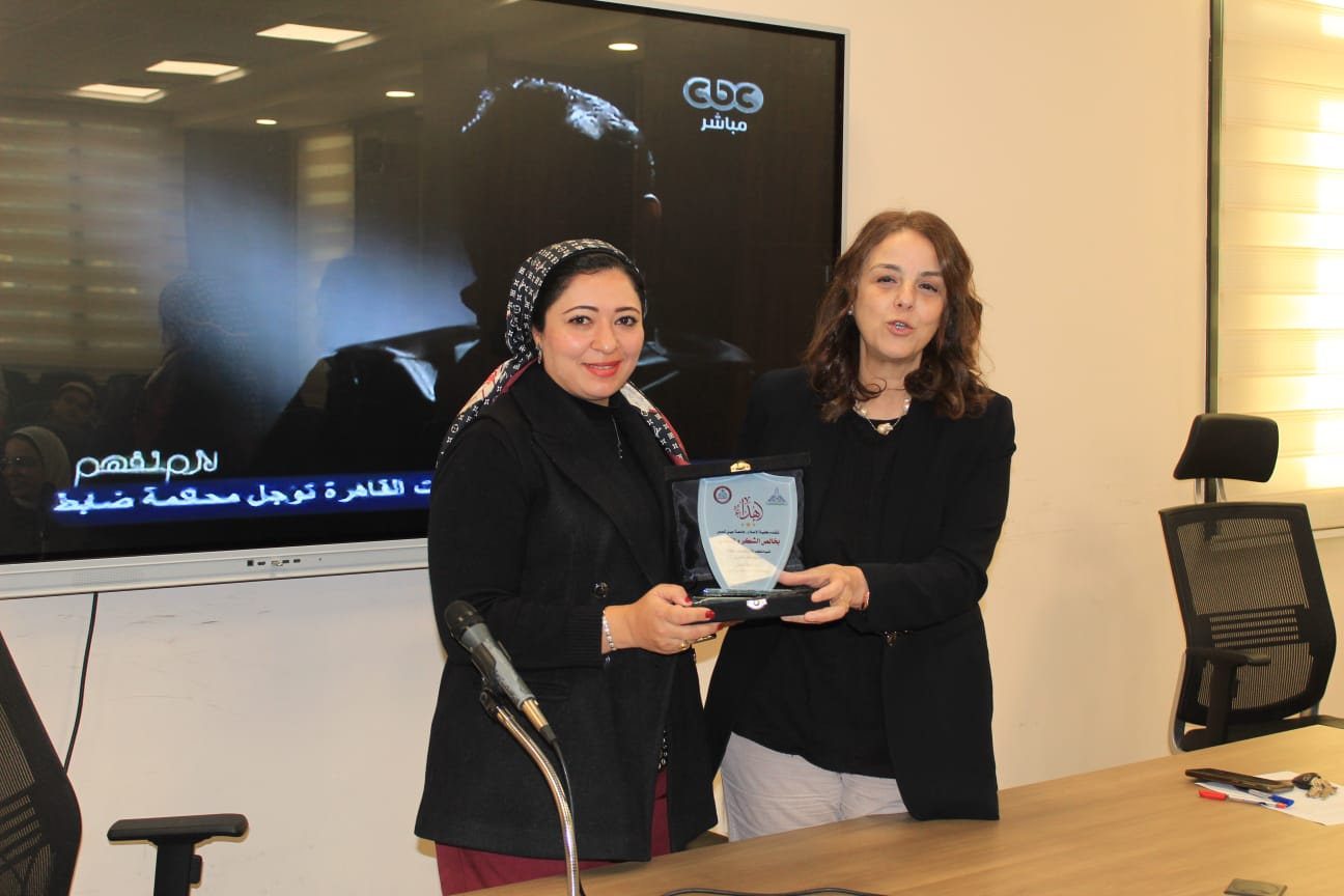 كلية الإعلام جامعة عين شمس تنظم ورشة حول التحقيق الصحفي والتلفزيوني