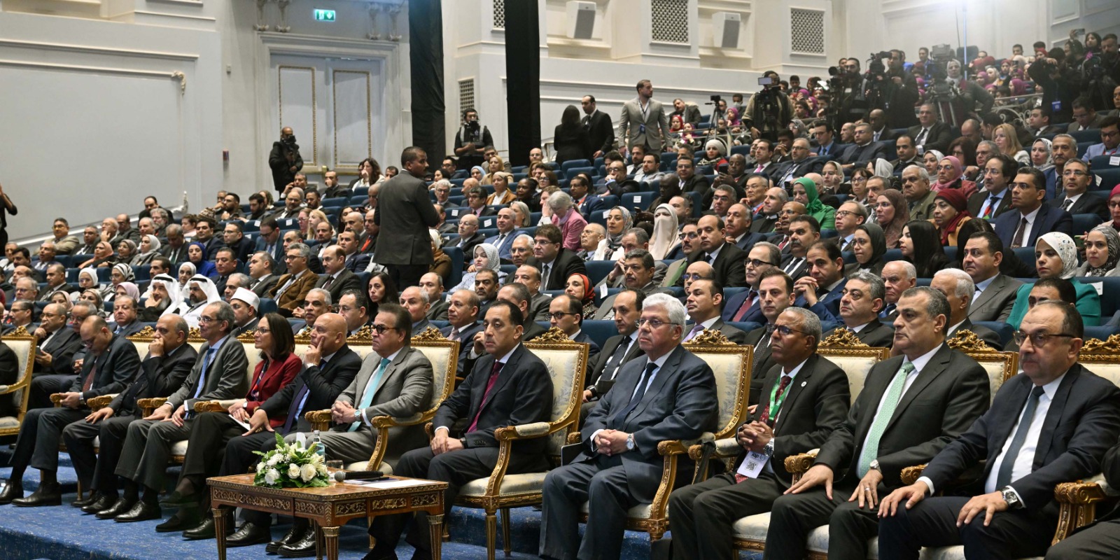 وزير التعليم العالي يستعرض خارطة طريق البحث العلمي في IRC EXPO 2025