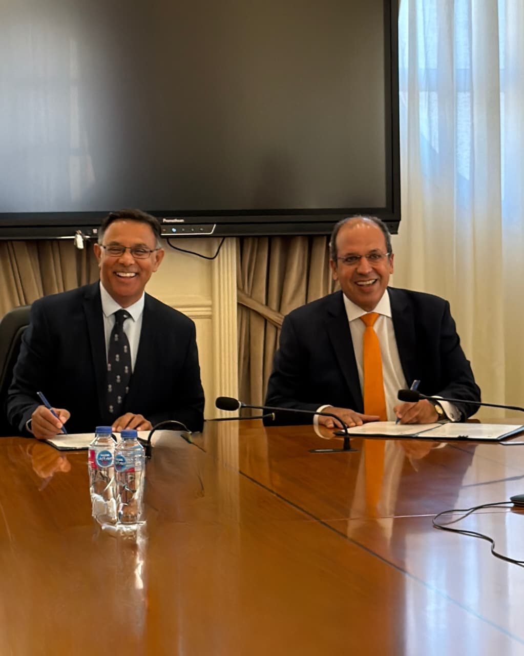 الجامعة البريطانية في مصر توقع اتفاقية شراكة استراتيجية مع ولفرهامبتون