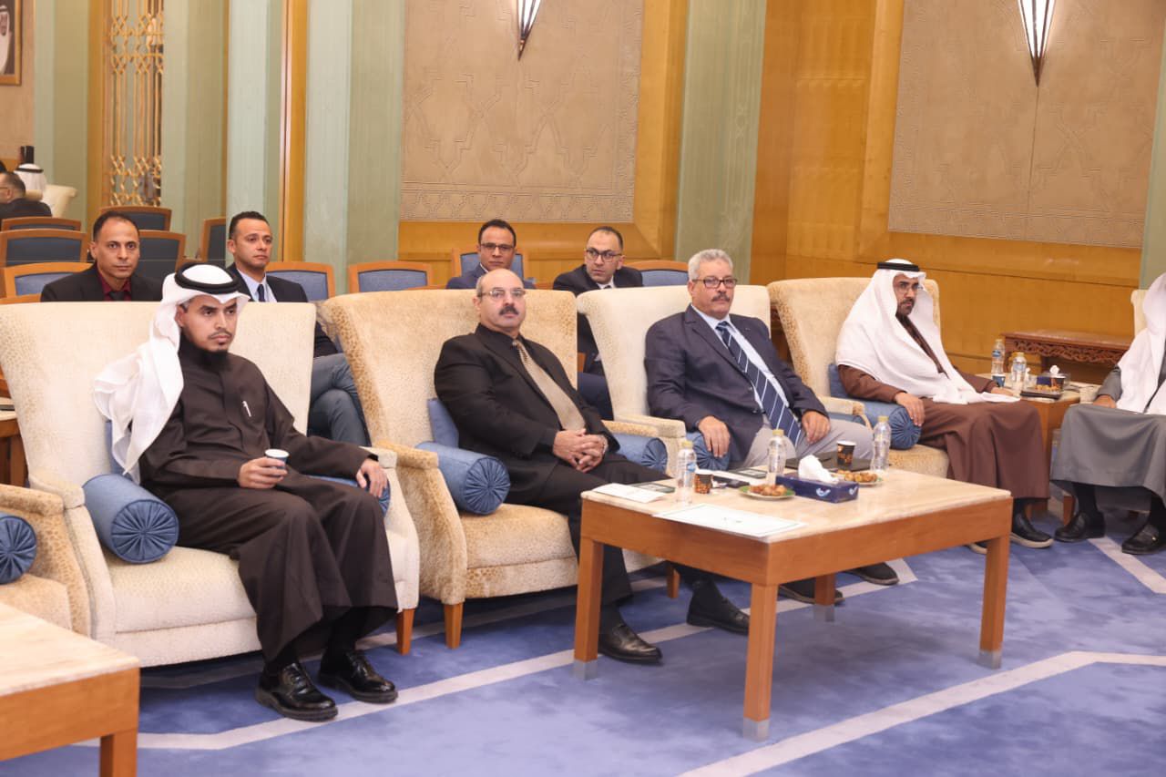 رئيس جامعة سوهاج يشارك في احتفالية اليوم العالمي للغة العربية