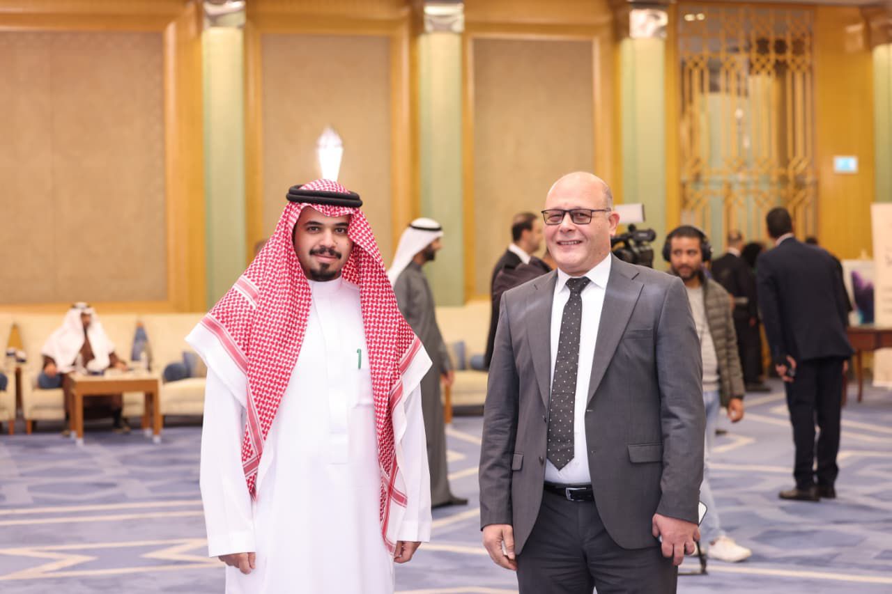 رئيس جامعة سوهاج يشارك في احتفالية اليوم العالمي للغة العربية