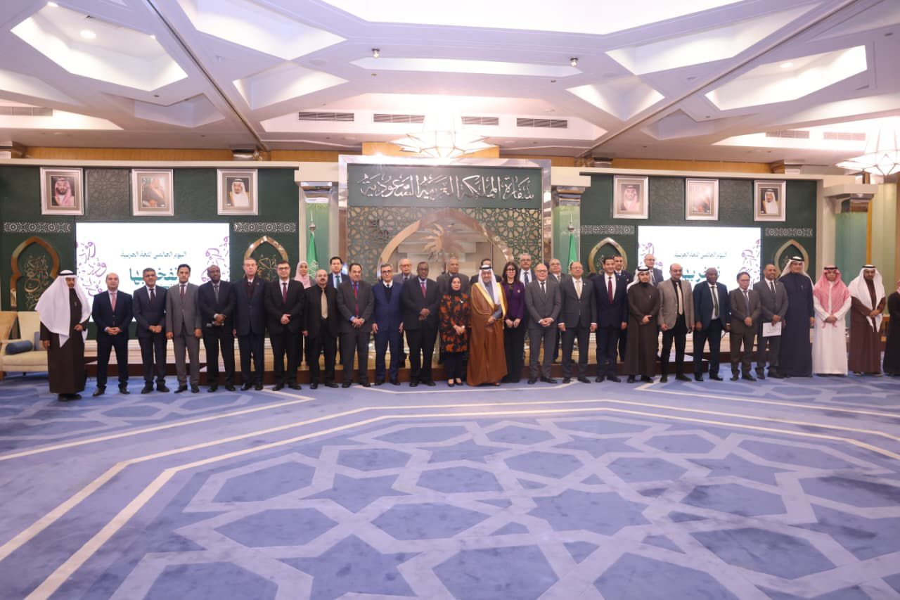 رئيس جامعة سوهاج يشارك في احتفالية اليوم العالمي للغة العربية