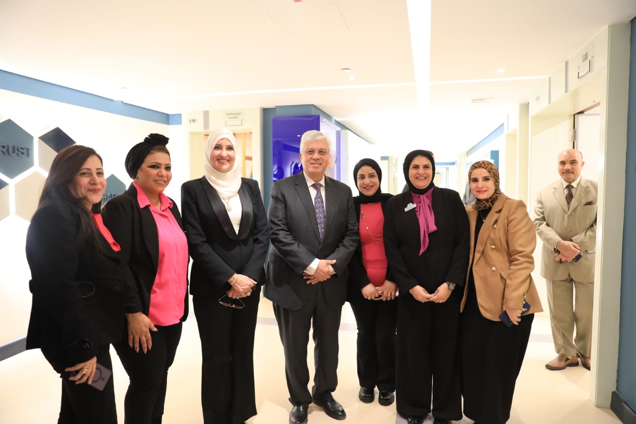 وزير التعليم العالي يطلق رؤية جديدة لمعهد بحوث الإلكترونيات 