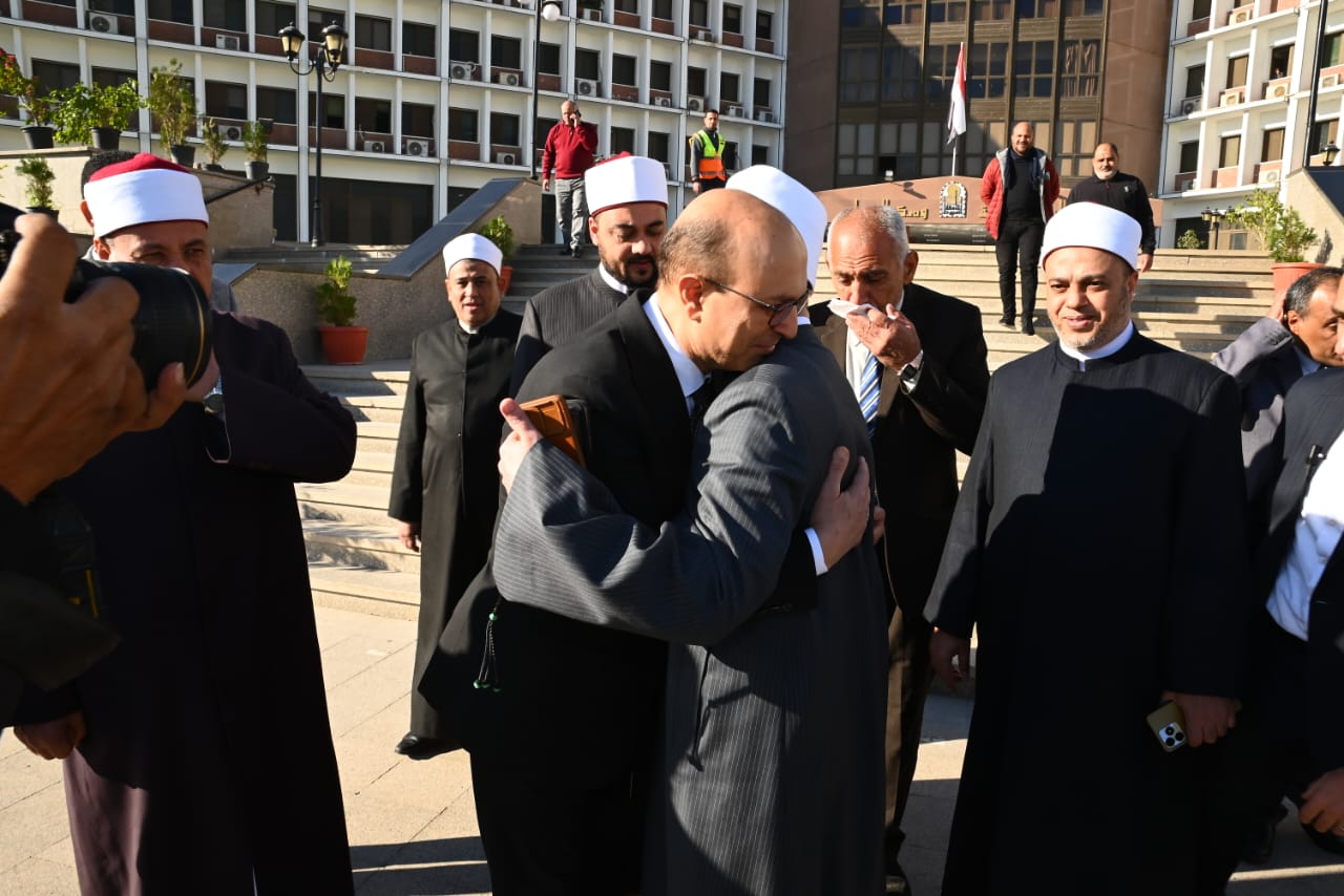 الدكتور المنشاوي يلتقي فضيلة العالم الجليل الدكتور أسامة الأزهري وزير الأوقاف بجامعة أسيوط