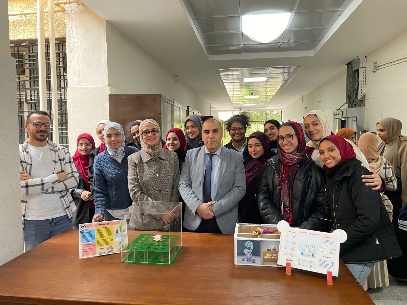 جامعة العاصمة تنظم فعالية علمية متميزة حول الابتكار البيولوجي 3D بكلية الصيدلة