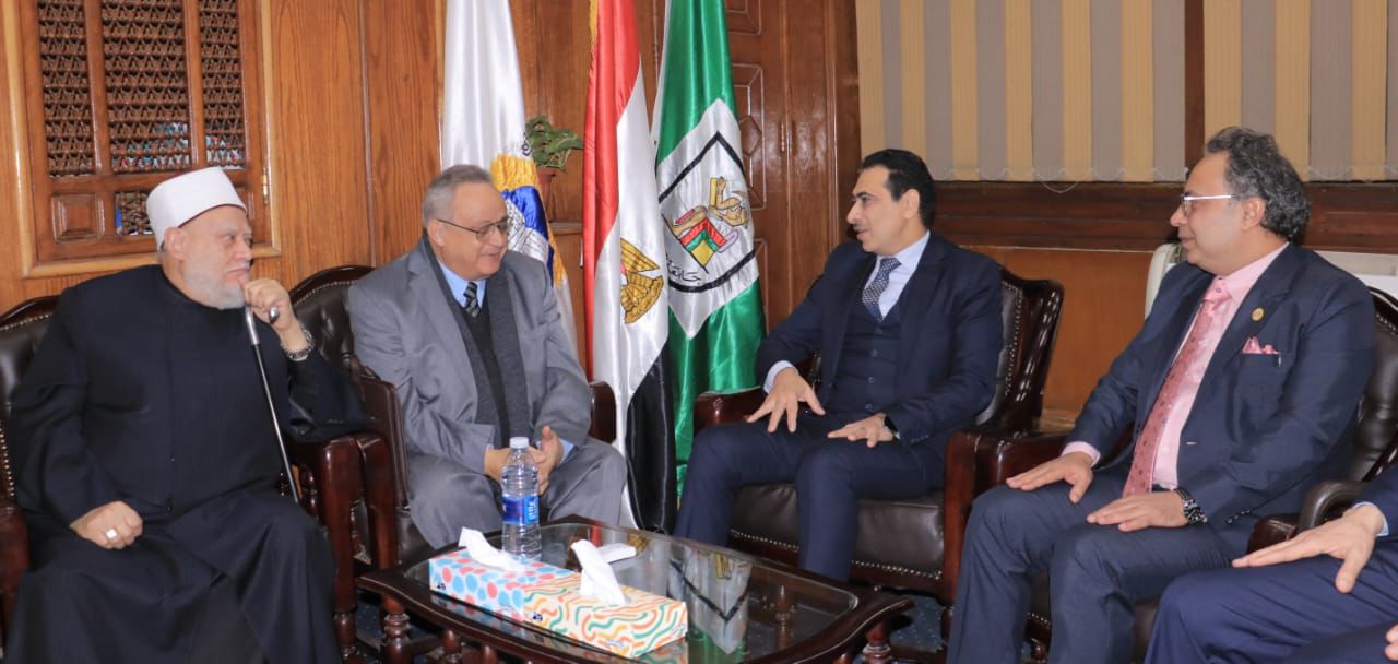 جامعة القاهرة تستضيف مؤتمر الاستشراق والهوية بكلية دار العلوم