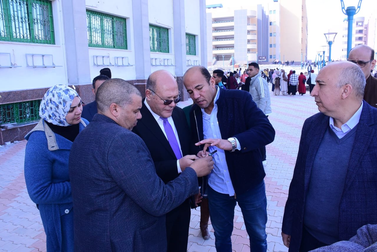 جامعة سوهاج تطلق أكبر مركز للإختبارات الإلكترونية