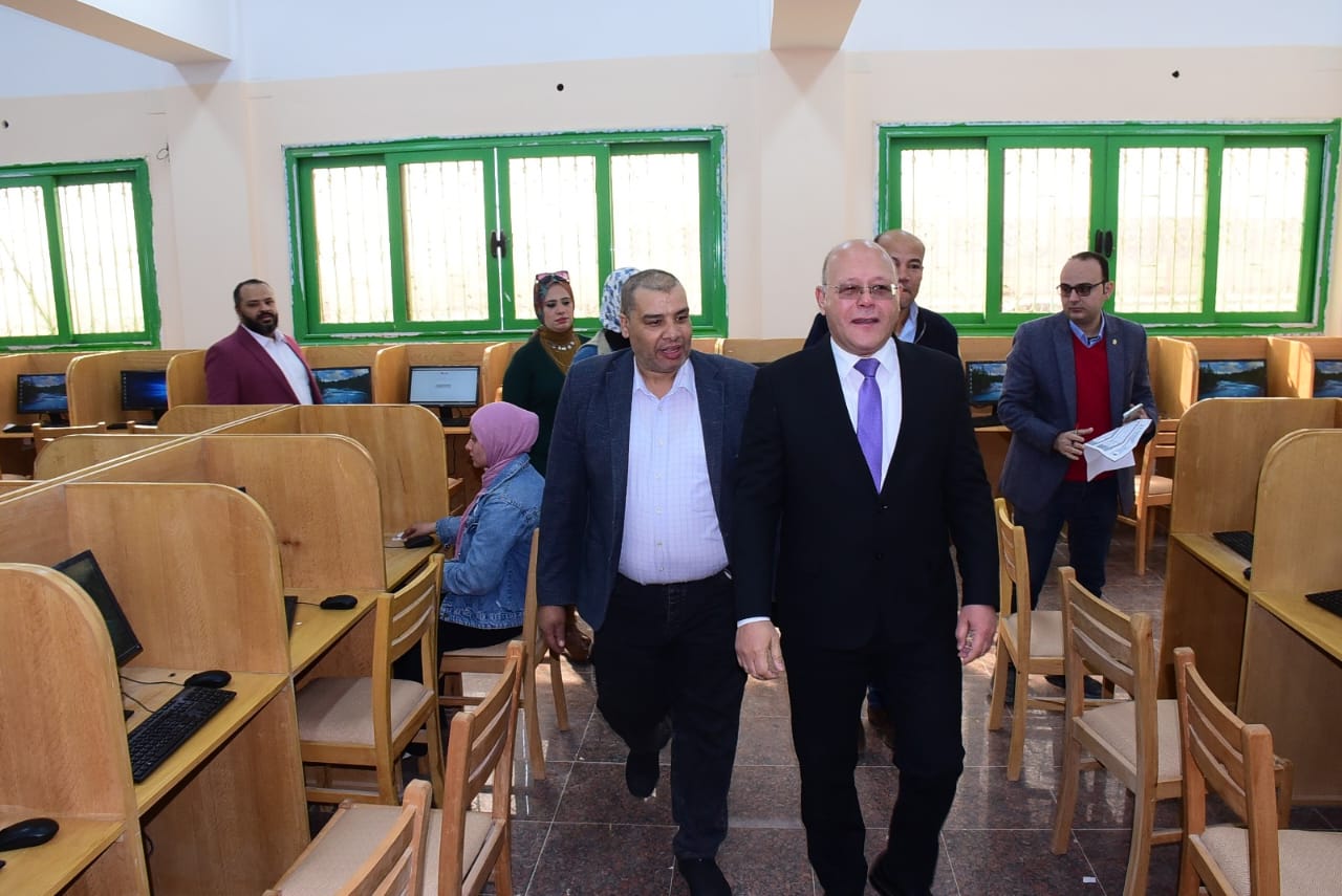 جامعة سوهاج تطلق أكبر مركز للإختبارات الإلكترونية