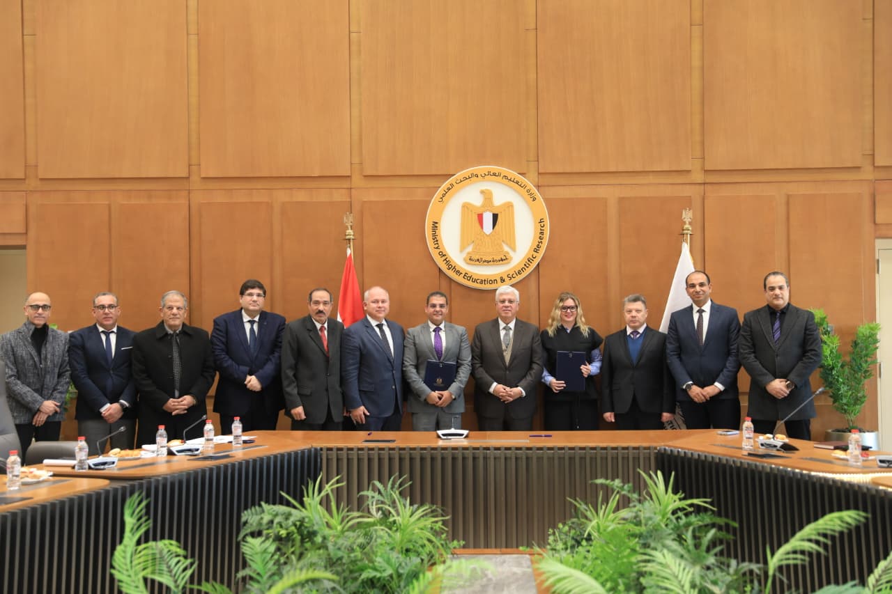 اتفاقية دولية بين المعهد التكنولوجي العالي بسوهاج ومعهد سانت بطرسبرغ بروسيا
