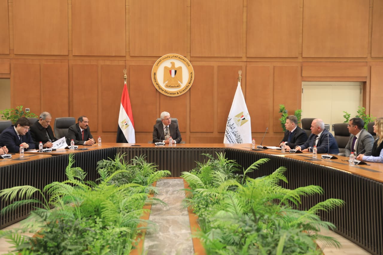 اتفاقية دولية بين المعهد التكنولوجي العالي بسوهاج ومعهد سانت بطرسبرغ بروسيا