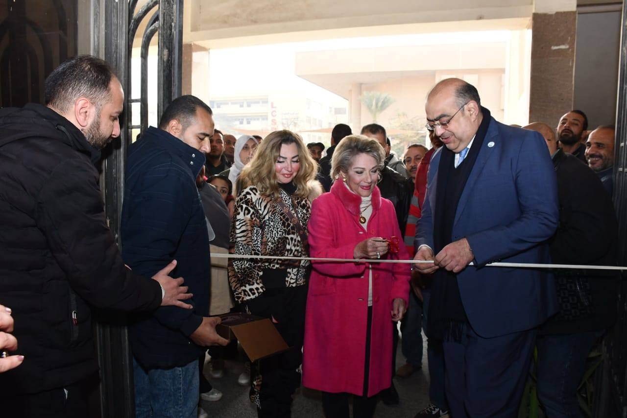 جامعة العاصمة تنظم معرض الملابس الخيري لدعم الفئات الأكثر احتياجًا