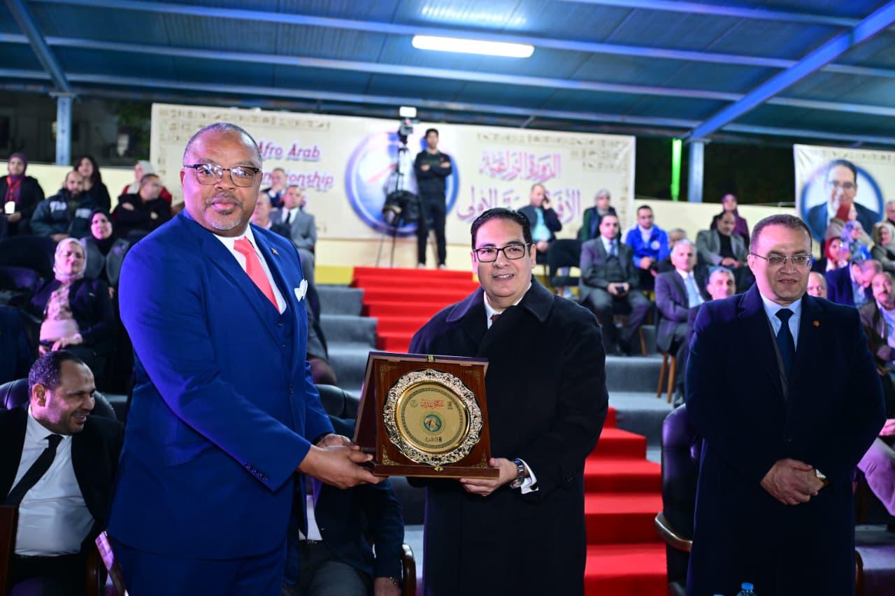 جامعة القاهرة تطلق الدورة الزراعية الأفرو عربية الأولى