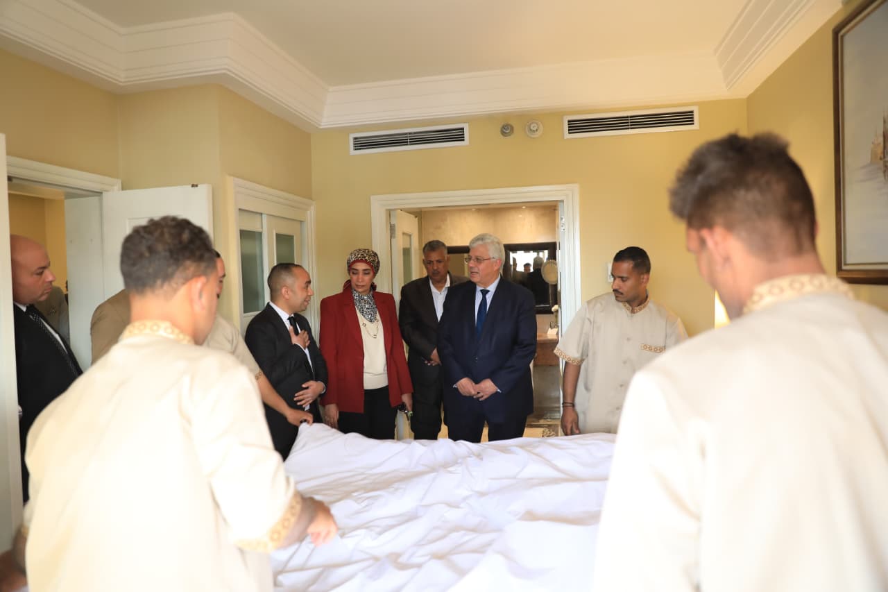 وزير التعليم العالى يتابع انتظام تنفيذ البرنامج التدريبي المتخصص للطلاب ذوي الإعاقة بجامعة الأقصر