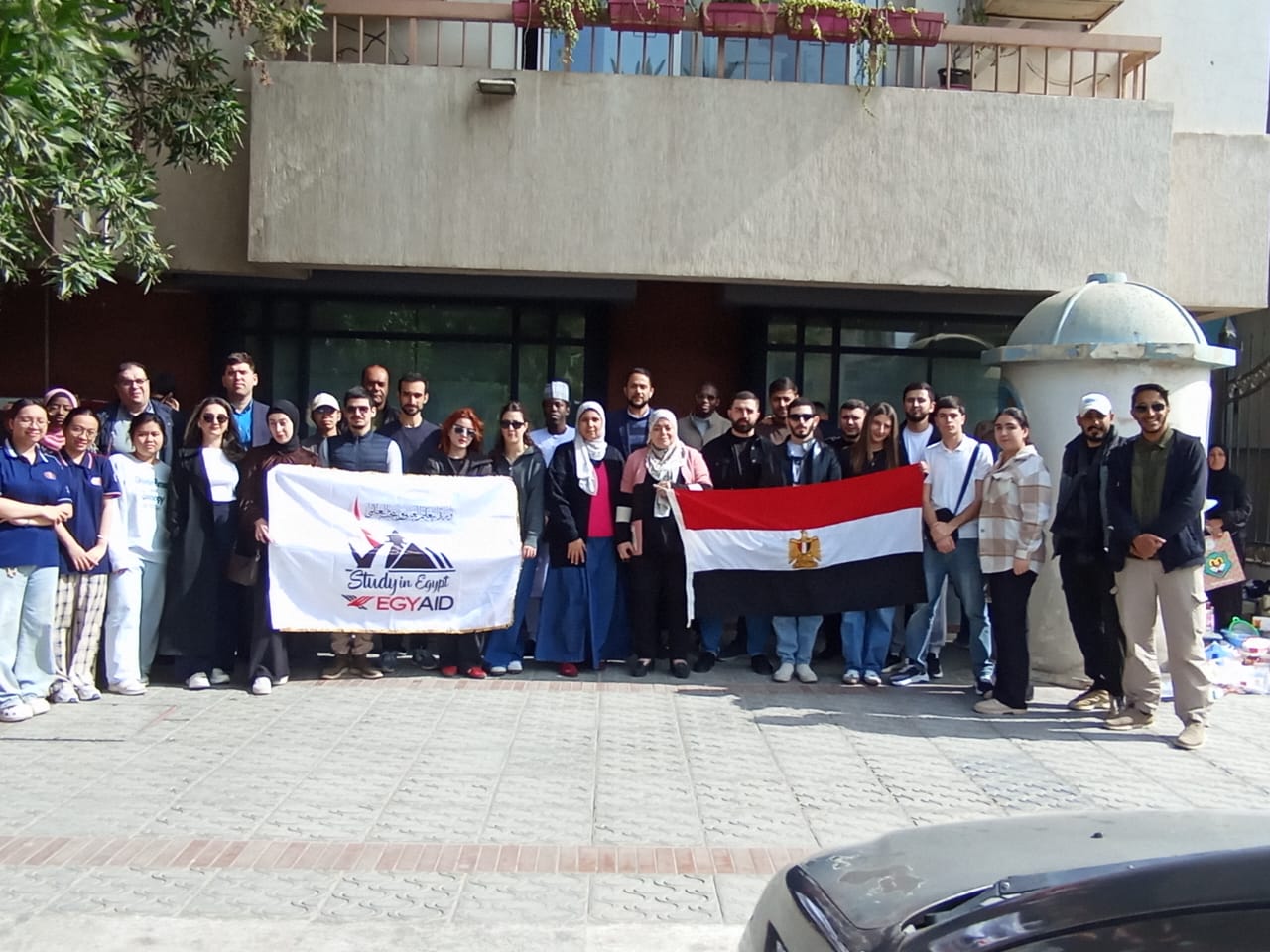 مشاركة واسعة للطلاب الوافدين في زيارة لمعرض القاهرة الدولي للكتاب