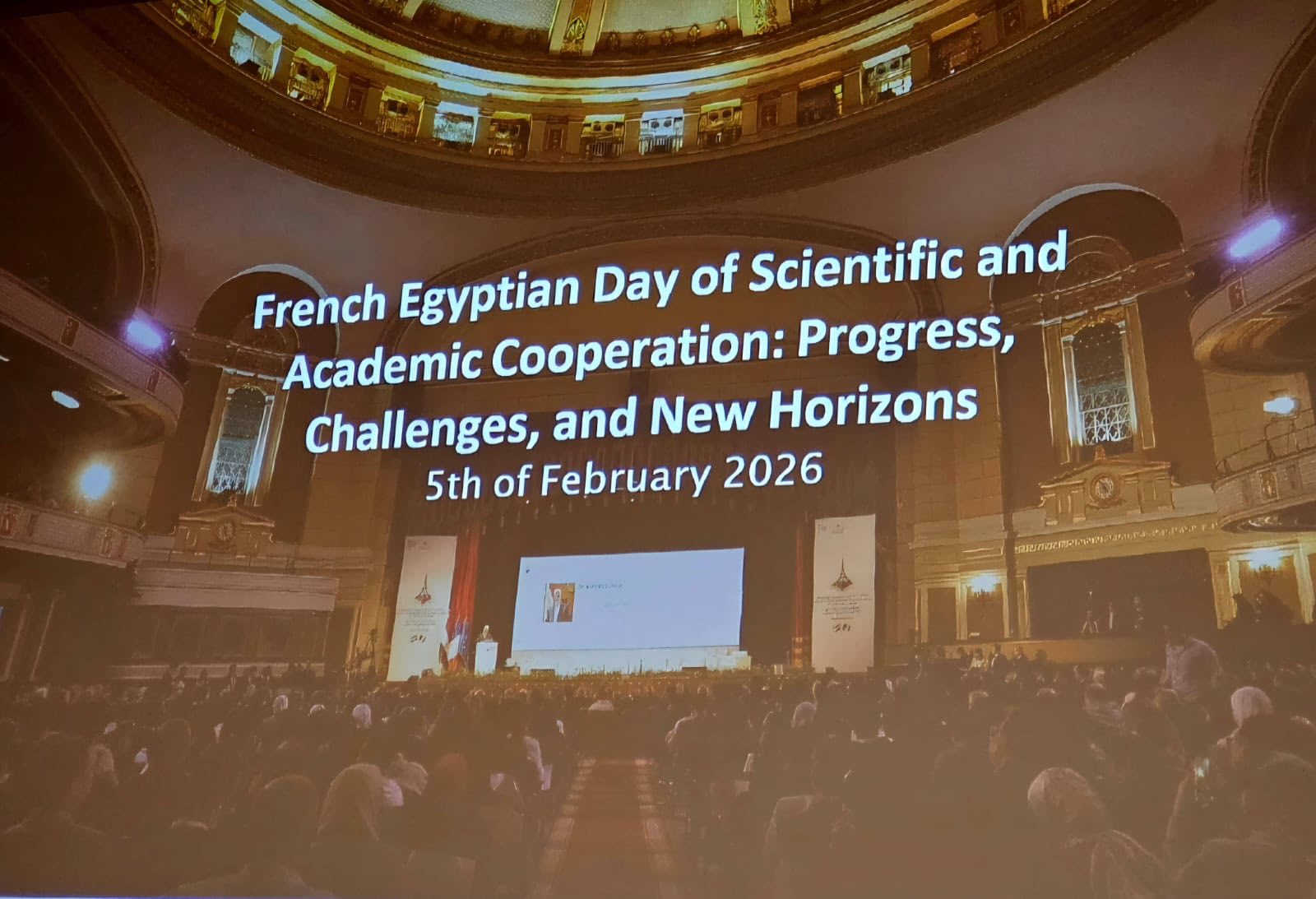 رئيس جامعة القاهرة يشارك في فعاليات اليوم المصري–الفرنسي للتعاون العلمي والأكاديمي بجامعة CY Cergy بالعاصمة الفرنسية باريس